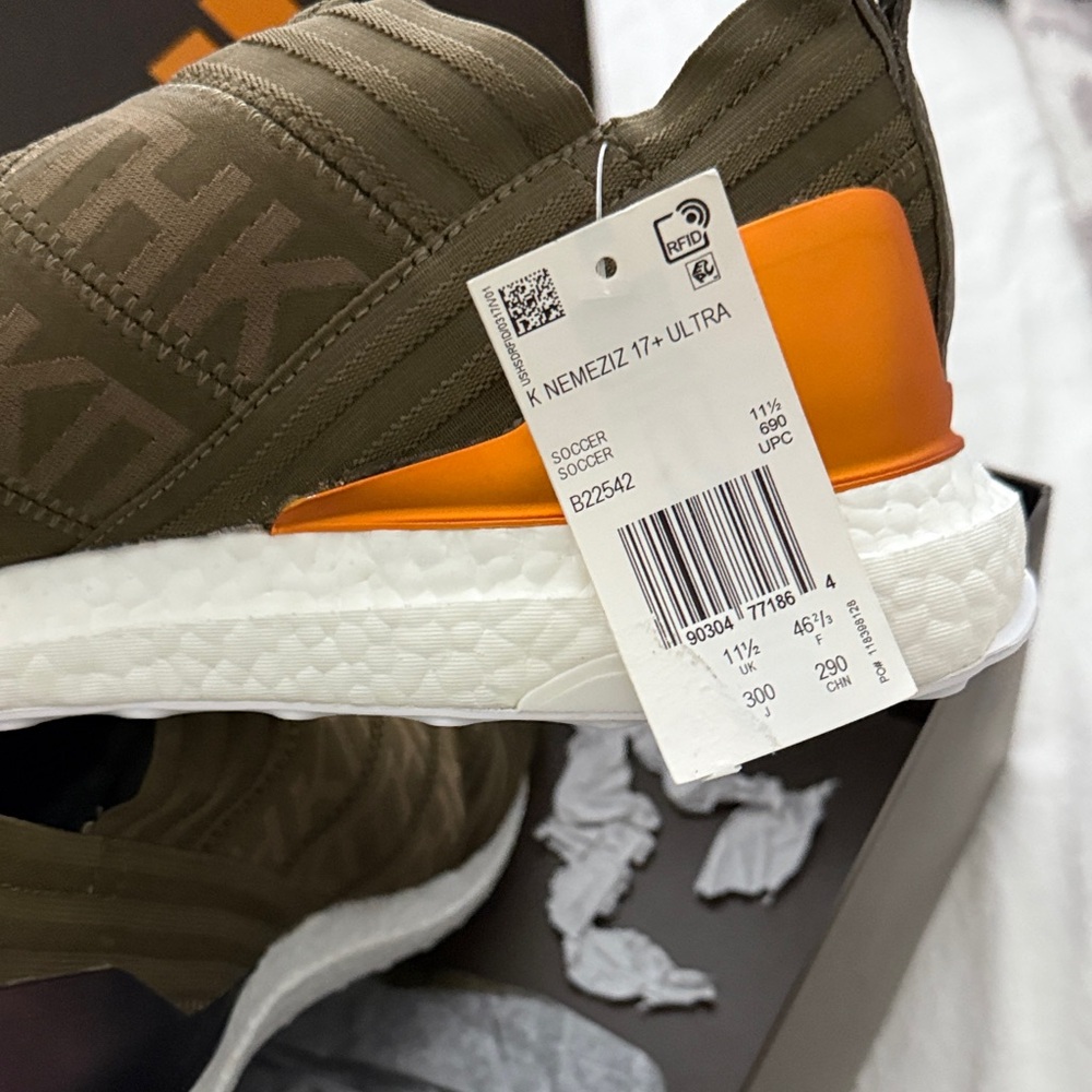 Adidas Khaki Green Slip-On Shoes - Picture 6 of 6